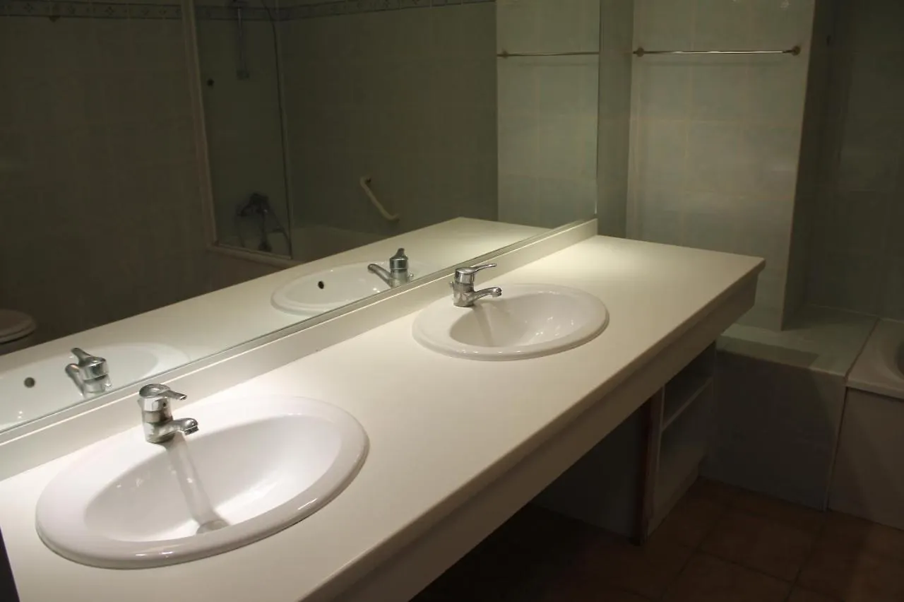 Appart 40 m2, 2 pièces près côte d'azur, piscine, parking, proche du Golf St Donat Mouans-Sartoux Appartement