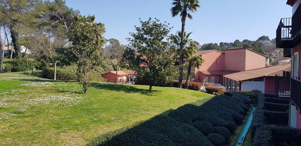 Appartement Appart 40 m2, 2 pièces près côte d'azur, piscine, parking, proche du Golf St Donat Mouans-Sartoux