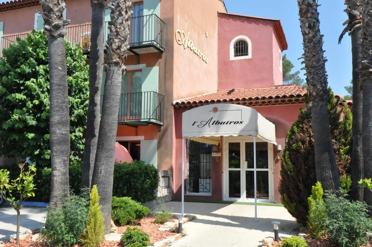 Appartement Appart 40 m2, 2 pièces près côte d'azur, piscine, parking, proche du Golf St Donat Mouans-Sartoux France